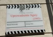 Tablica Filmowego Piotrkowa ("Uprowadzenie Agaty").